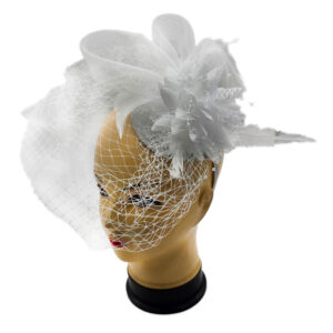 Fascinator de mireasa cu pene, voaleta si margele