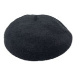 Bereta neagra din lana batuta texturata