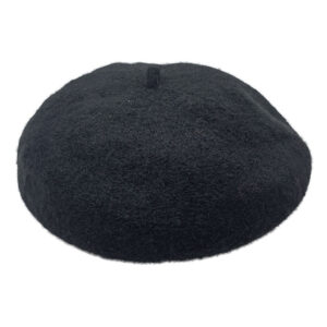 Bereta neagra din lana batuta texturata